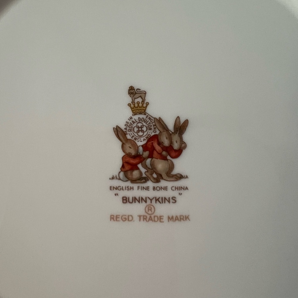 Vintage Royal Doulton Bunnykins Two Piece Child's Rim Bowl and plate - Picture 4 of 7